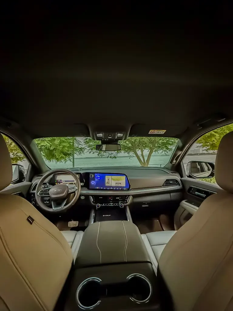 CHEVROLET TAHOE 2025