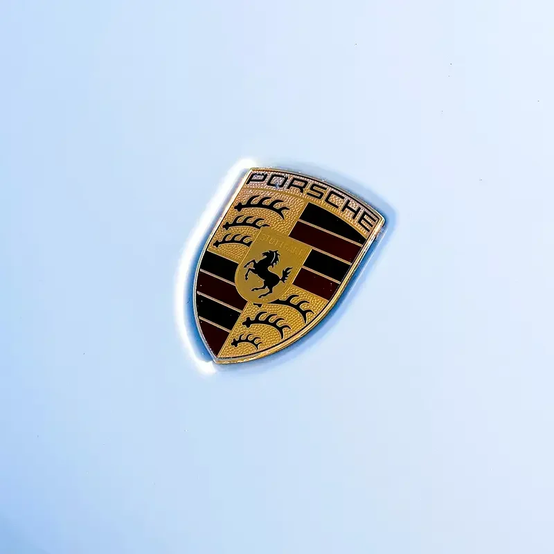 بورش ماكان 2024