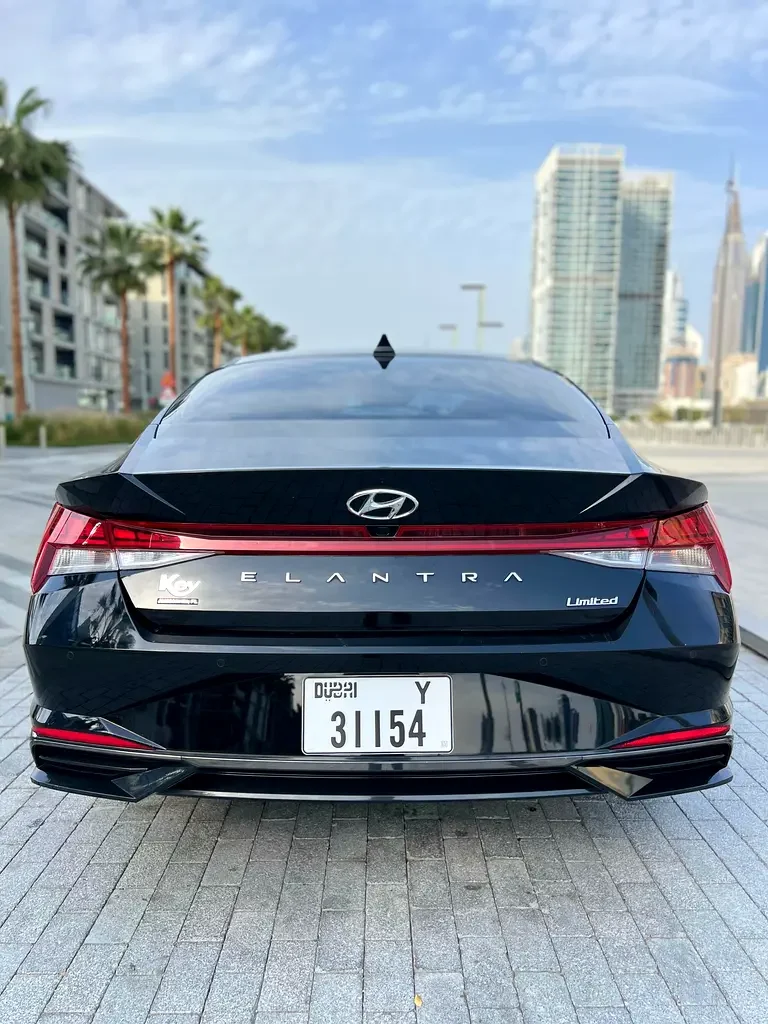 HYUNDAI ELANTRA 2023