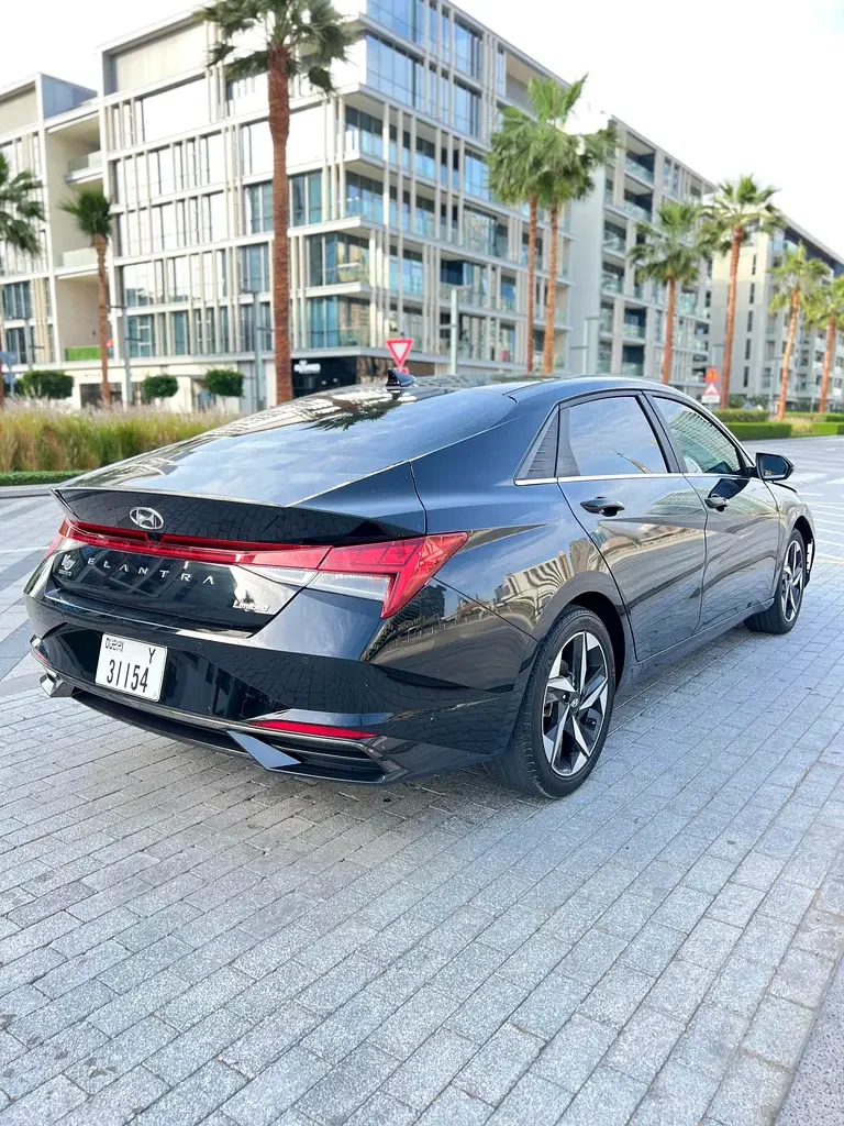 HYUNDAI ELANTRA 2023