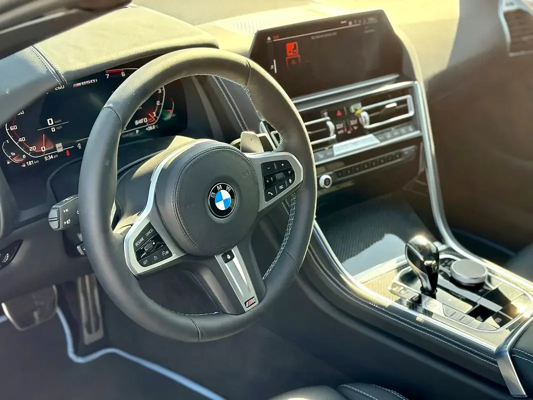 BMW 8 SERIES 2021