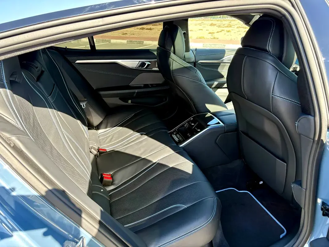 BMW 8 SERIES 2021