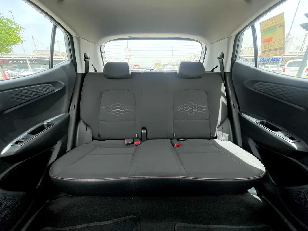 HYUNDAI I10 2025