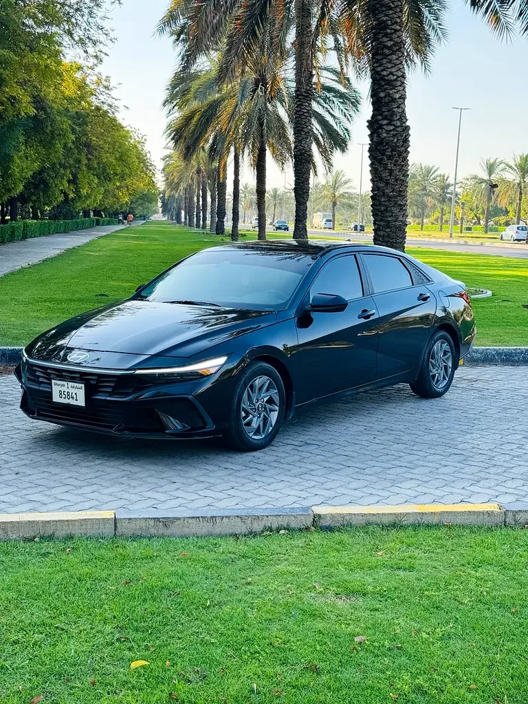 HYUNDAI ELANTRA 2024