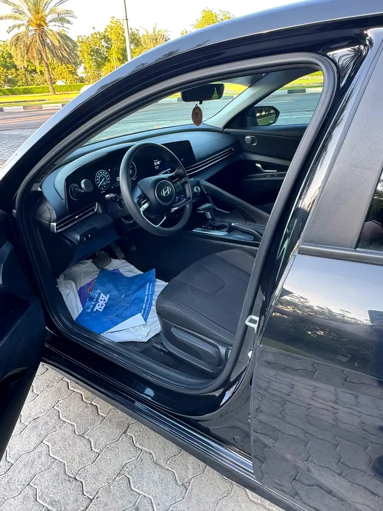 HYUNDAI ELANTRA 2024