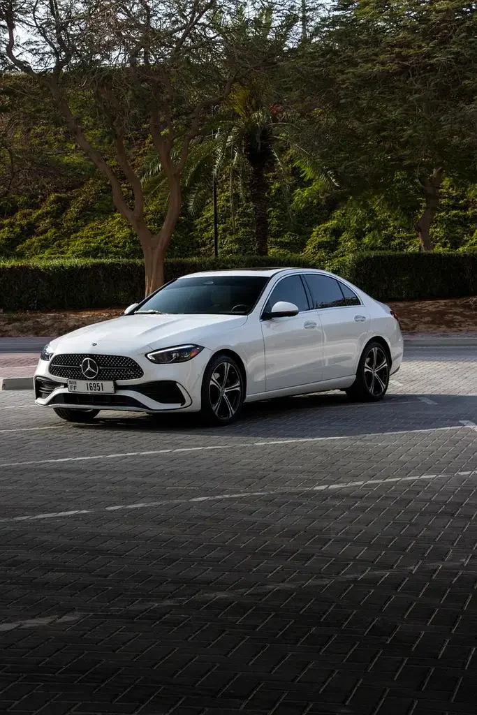 مرسيدس C Class 2024