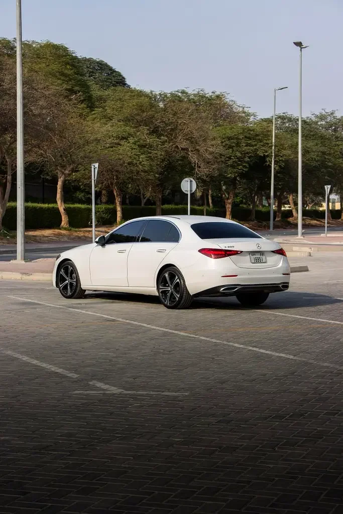 مرسيدس C Class 2024