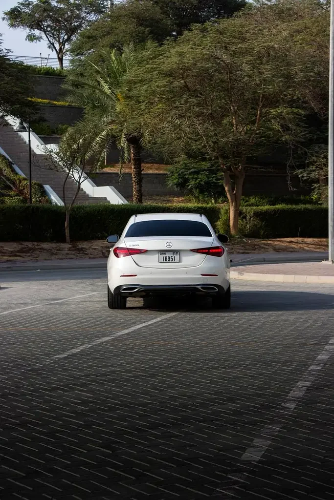 مرسيدس C Class 2024