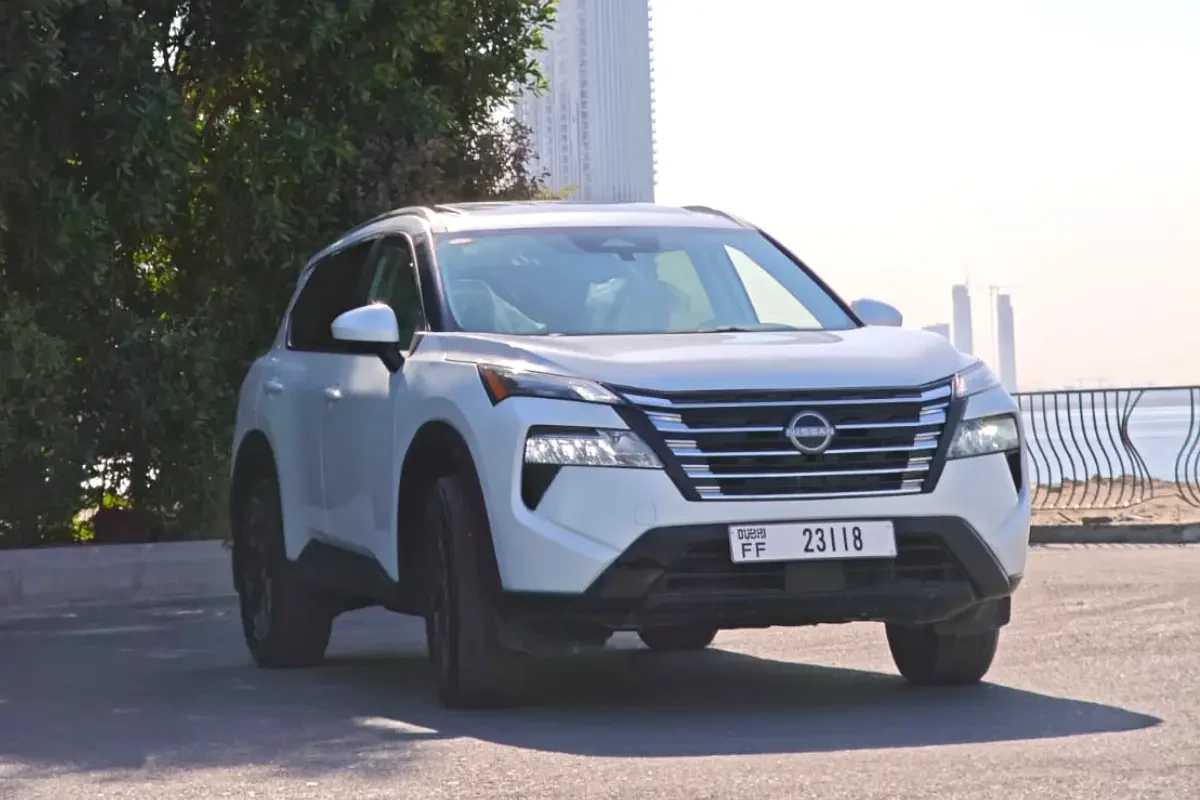 NISSAN ROGUE 2024