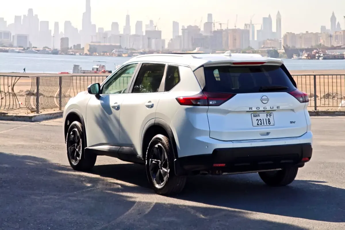 NISSAN ROGUE 2024