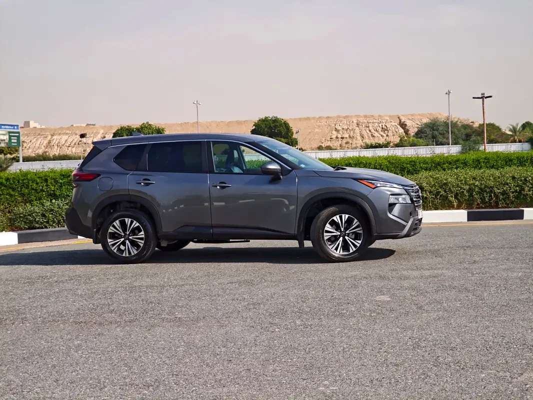 NISSAN ROGUE 2023