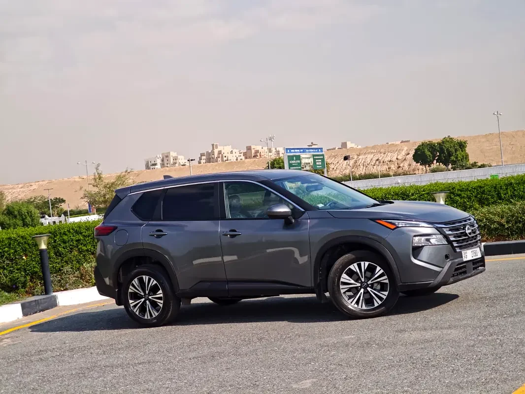 NISSAN ROGUE 2023