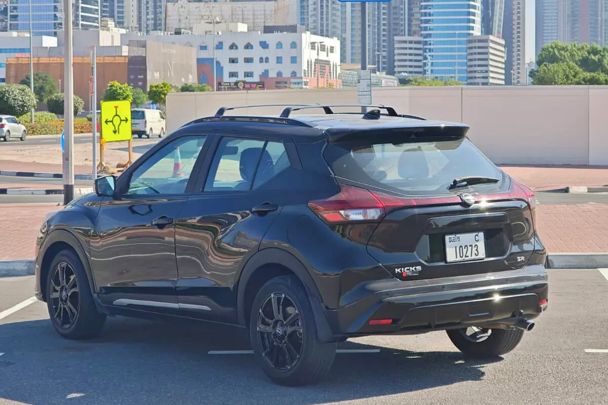 NISSAN KICKS 2023