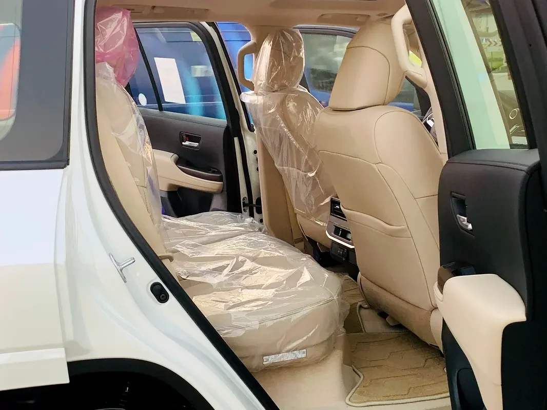 TOYOTA LAND CRUISER 2025