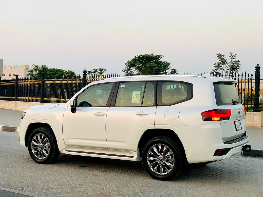 TOYOTA LAND CRUISER 2025