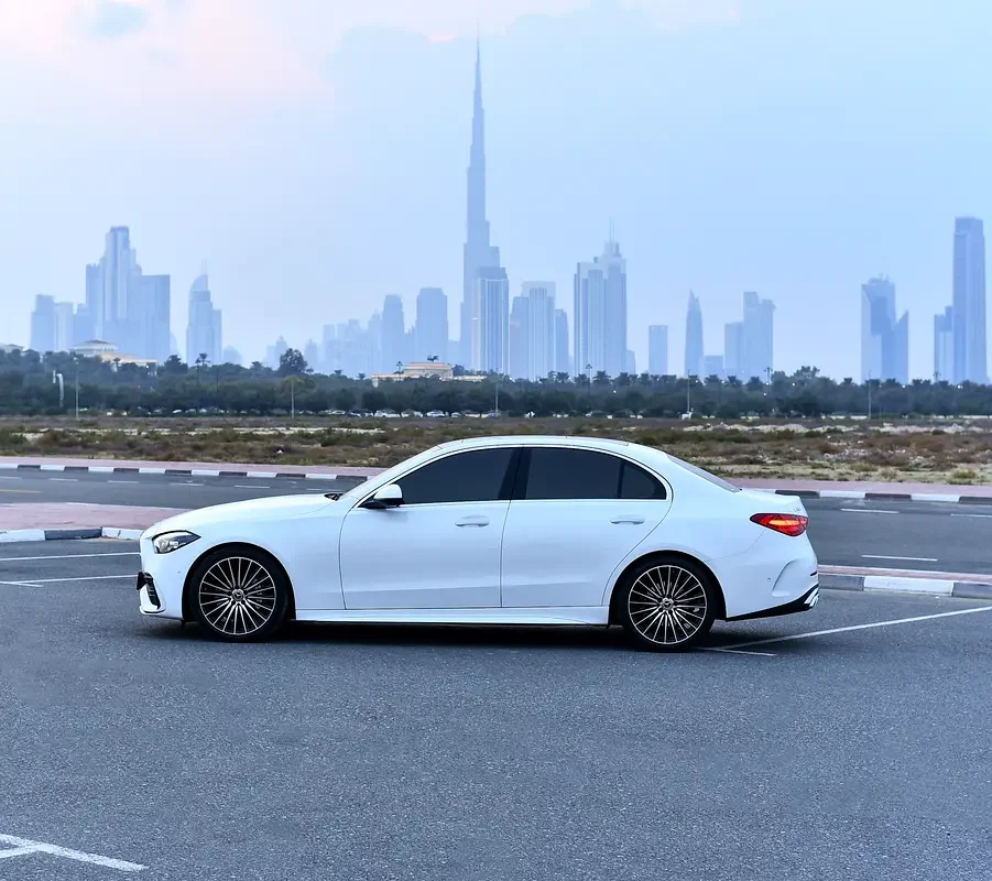 مرسيدس C Class 2024