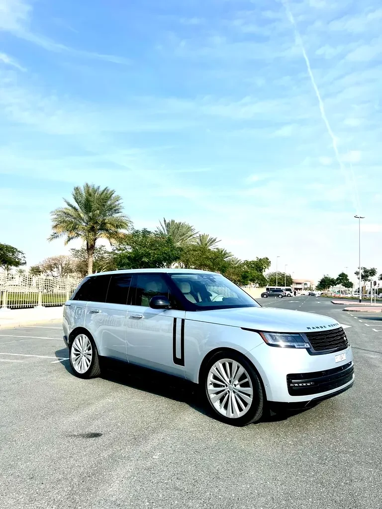 لاند روفر فوج 2025