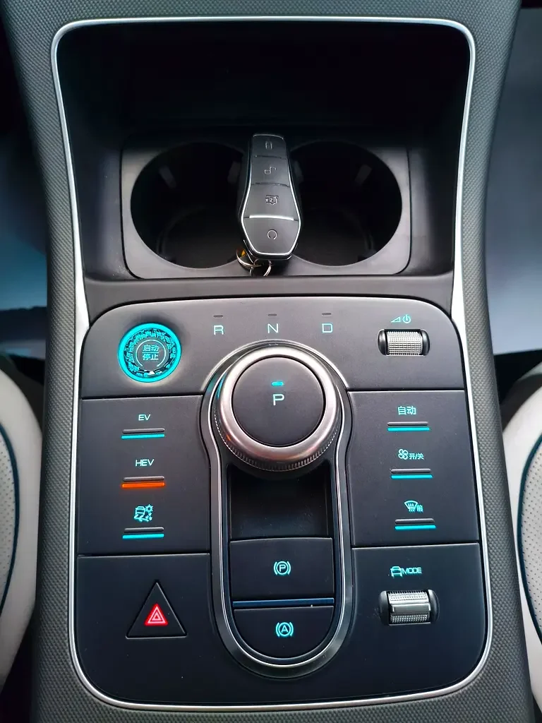 BYD سونغ L 2025