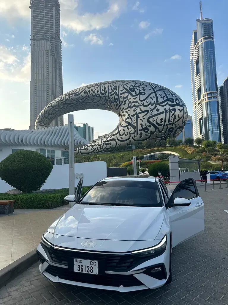 HYUNDAI ELANTRA 2024