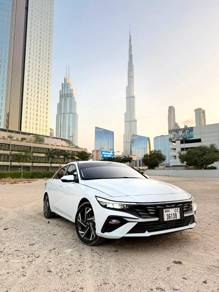 HYUNDAI ELANTRA 2024