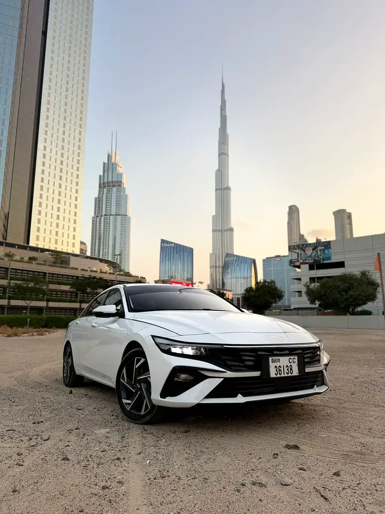 HYUNDAI ELANTRA 2024
