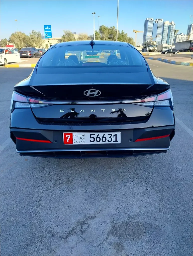 HYUNDAI ELANTRA 2025