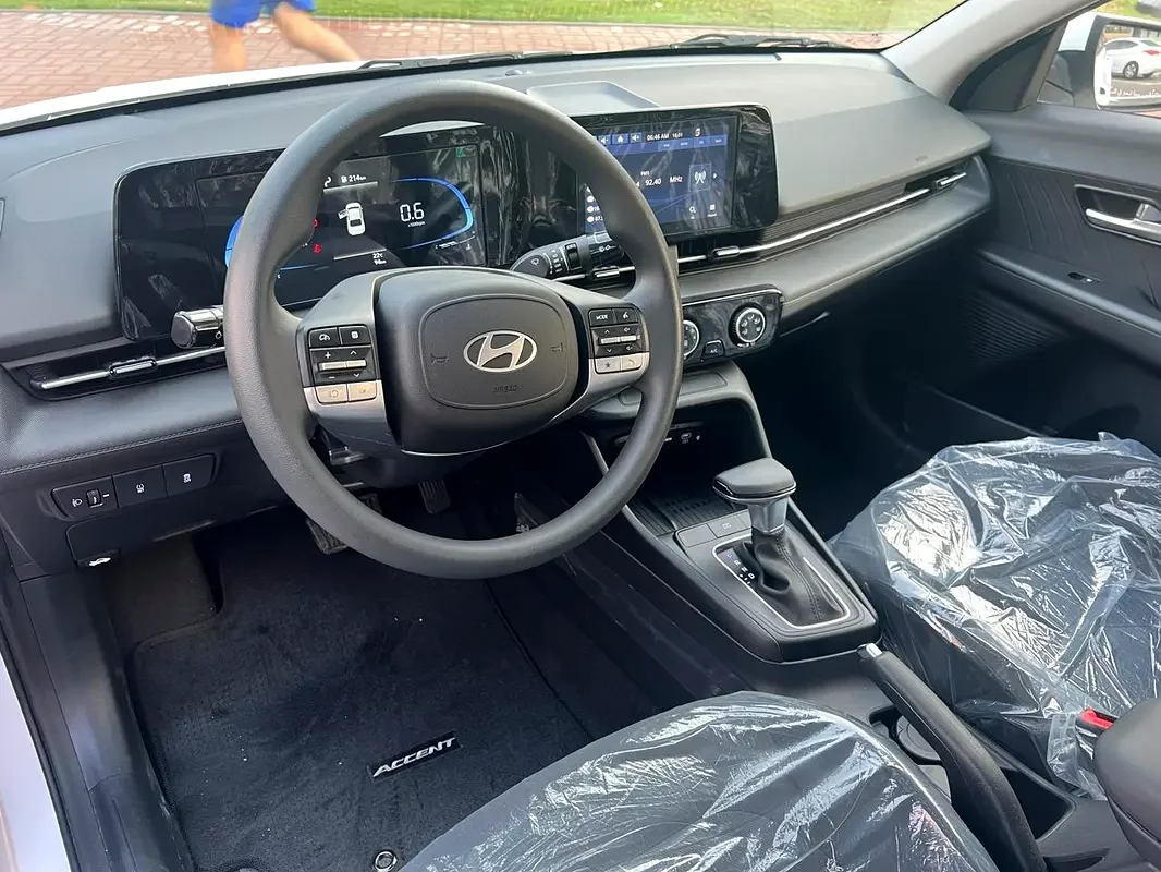 HYUNDAI ACCENT 2025