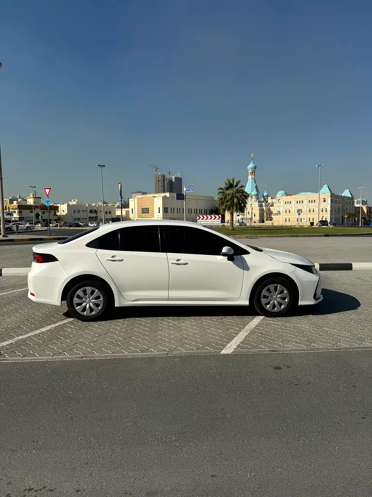 TOYOTA COROLLA 2024