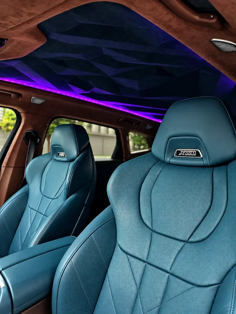 بي أم دبليو XM 2025