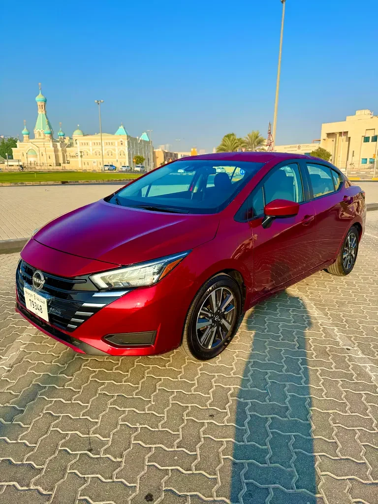 NISSAN VERSA 2025