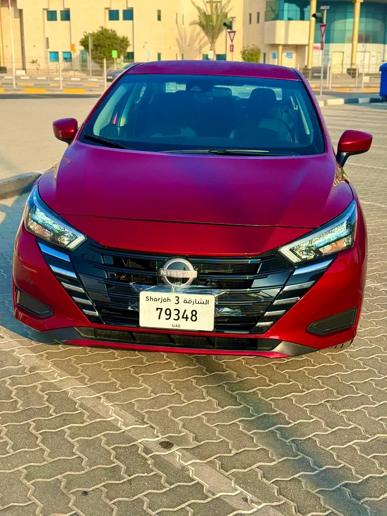 NISSAN VERSA 2025