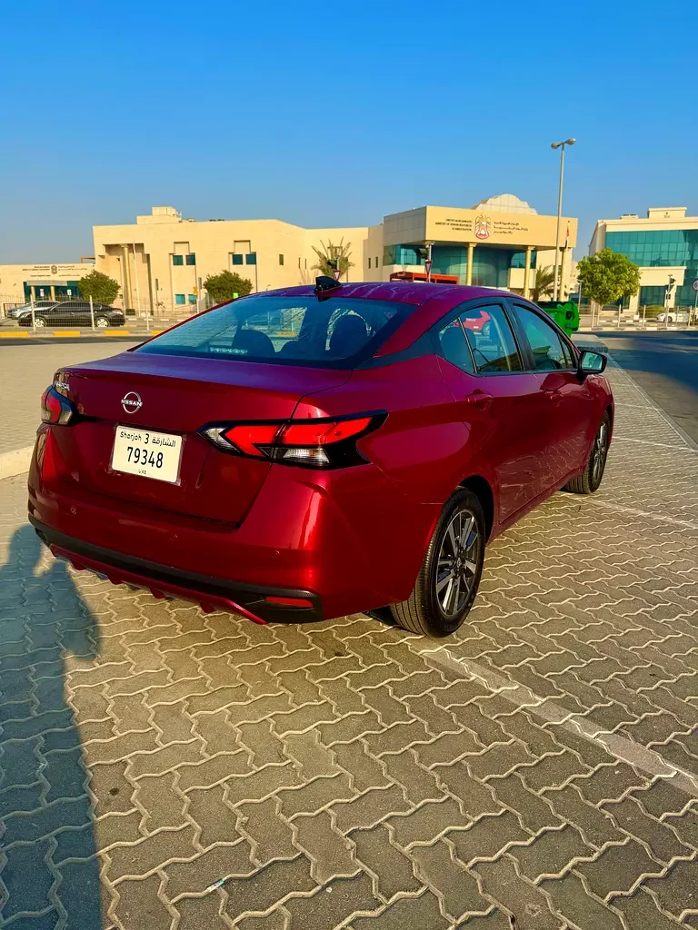 NISSAN VERSA 2025