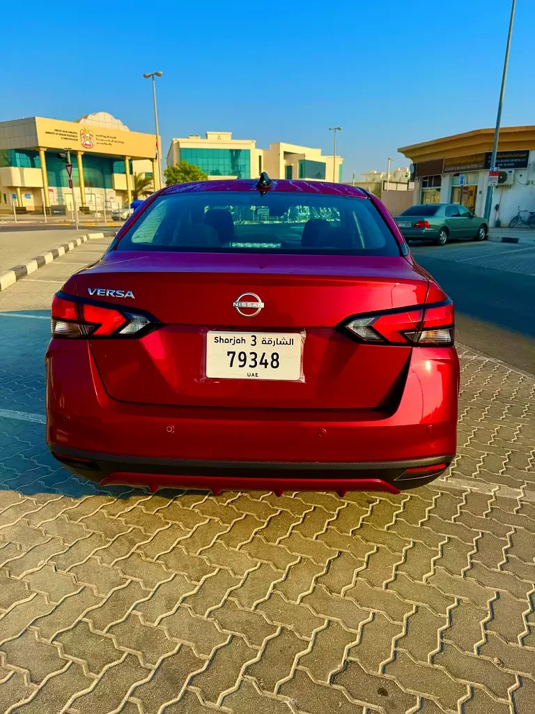 NISSAN VERSA 2025