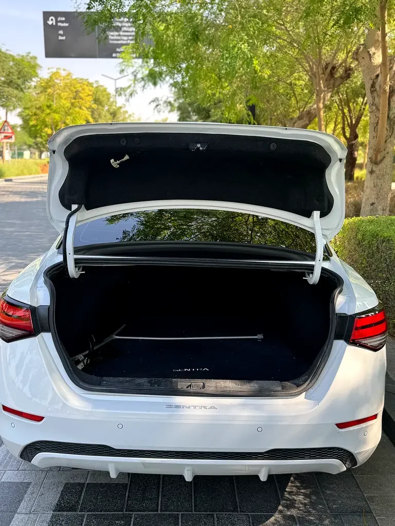 NISSAN SENTRA 2025