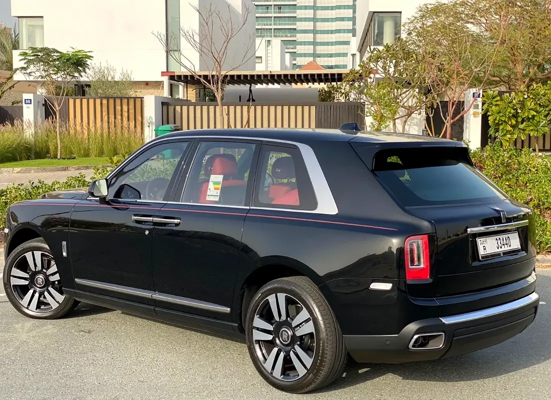 ROLLS ROYCE CULLINAN 2023