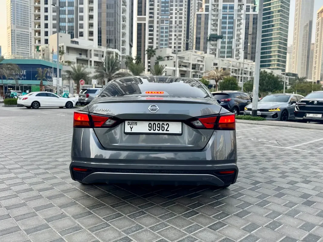 نيسان التيما 2023