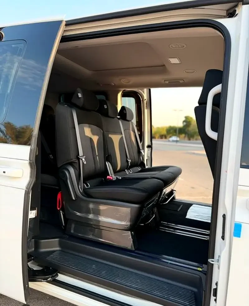 HYUNDAI STARIA 2025