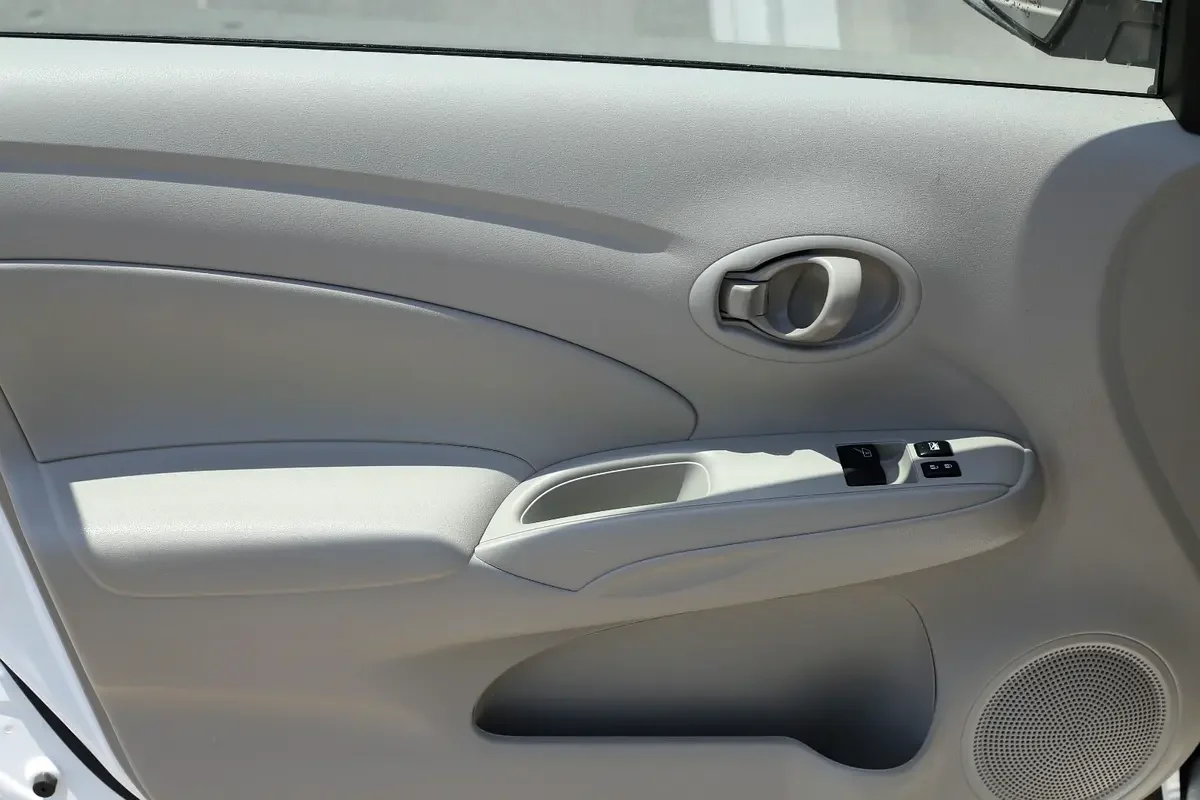NISSAN SUNNY 2023