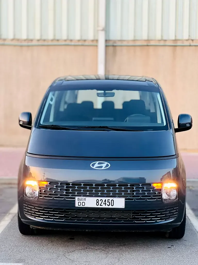 HYUNDAI STARIA 2025