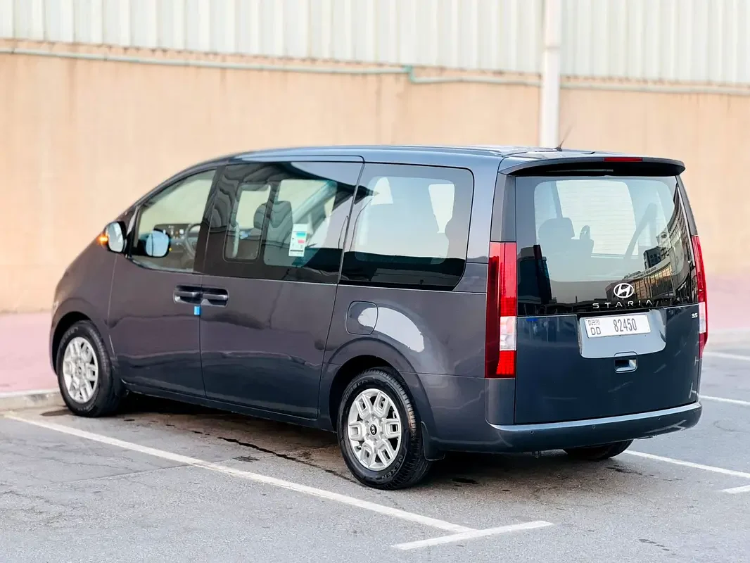 HYUNDAI STARIA 2025