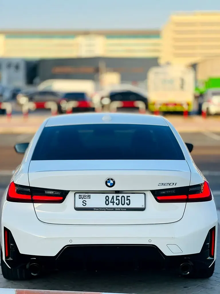 BMW 3 SERIES 2023