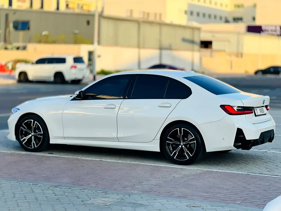 BMW 3 SERIES 2023