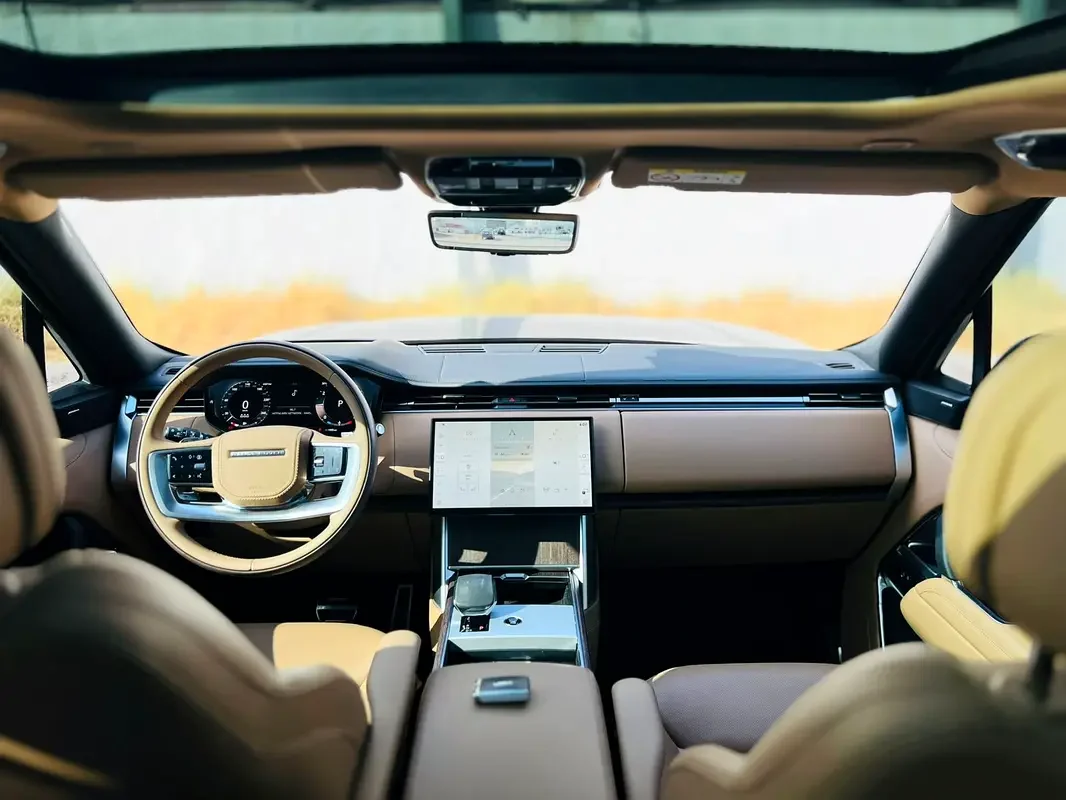 LAND ROVER VOGUE 2025