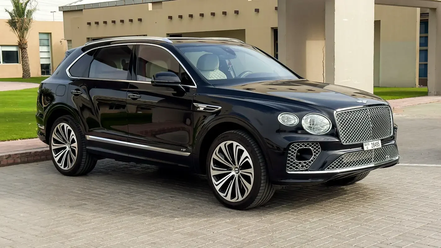 BENTLEY BENTAYGA 2023