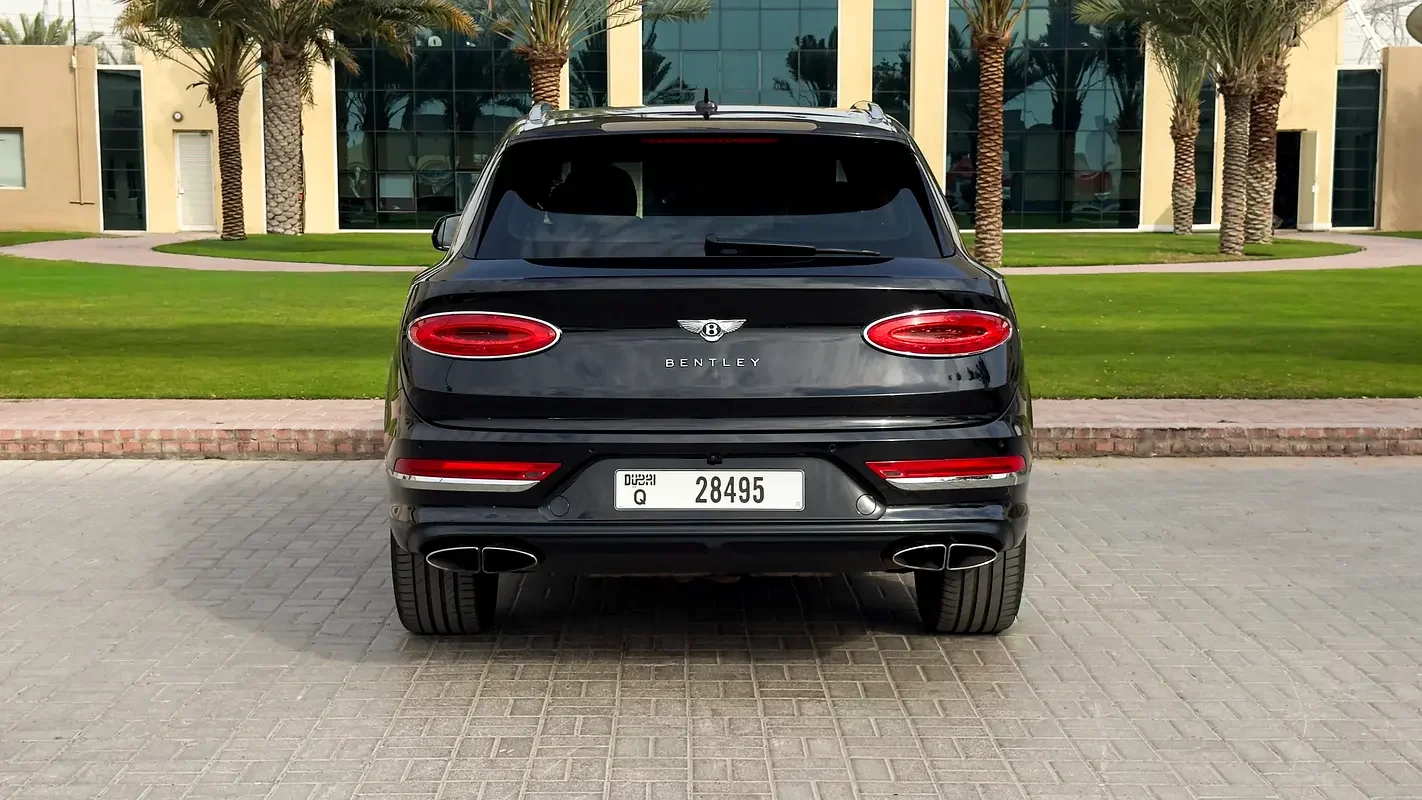BENTLEY BENTAYGA 2023