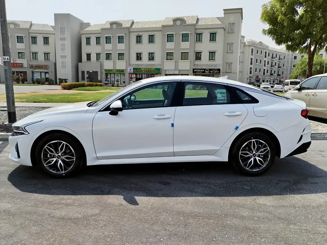 KIA K5 2023