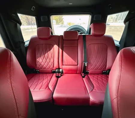 MERCEDES G CLASS 2025