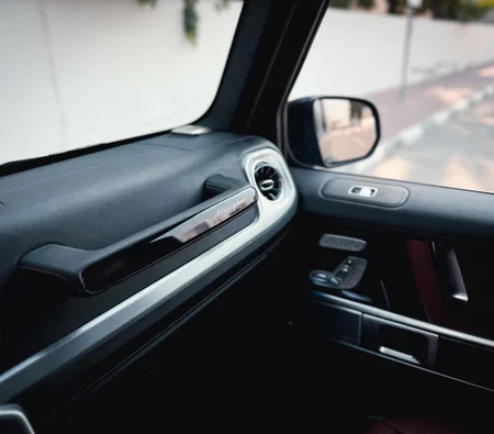 MERCEDES G CLASS 2025