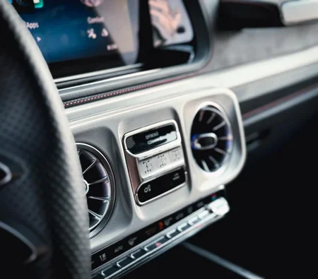 MERCEDES G CLASS 2025