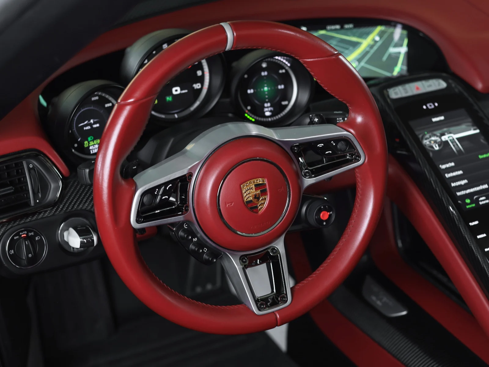 PORSCHE 918 SPYDER 2015